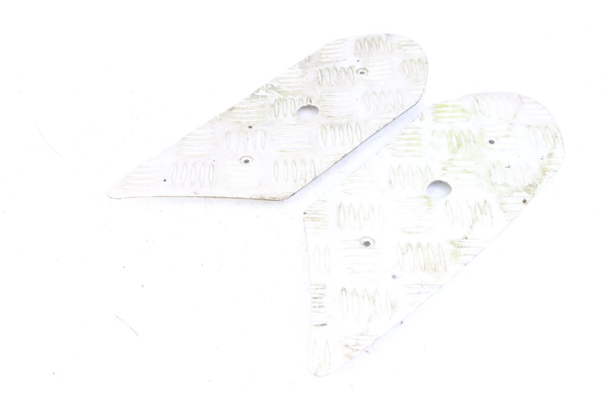 photo de TAPIS MARCHE PIED PEUGEOT STREETZONE 2T 50 (2014 - 2019) - Vue principale