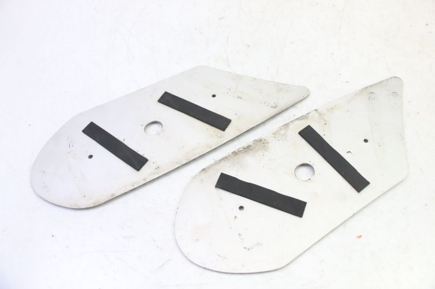 photo de TAPIS MARCHE PIED PEUGEOT STREETZONE I 2T 50 (2018 - 2020) - Vue d’ensemble