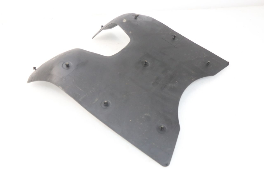 photo de TAPIS MARCHE PIED PEUGEOT SV 50 (1992 - 2004) - Zoom état d’usage