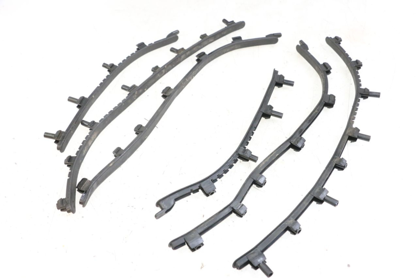 photo de TAPIS MARCHE PIED PIAGGIO VESPA LX 125 (2005 - 2010) - Vue principale