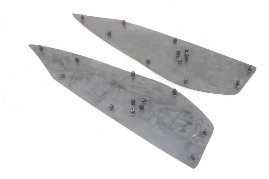 photo de TAPIS MARCHE PIED YAMAHA XMAX X-MAX ABS 125 (2017 - 2020) - Détail de la pièce