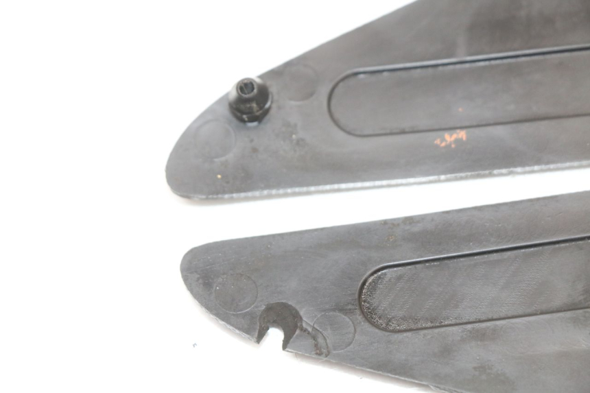 photo de TAPIS MARCHE PIED YAMAHA X-MAX XMAX 125 (2010 - 2013) - Autre angle de vue