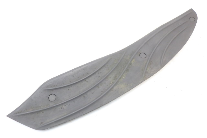 photo de TAPIS MARCHE PIED PIAGGIO X10 125 (2012 - 2017) - Gros plan technique