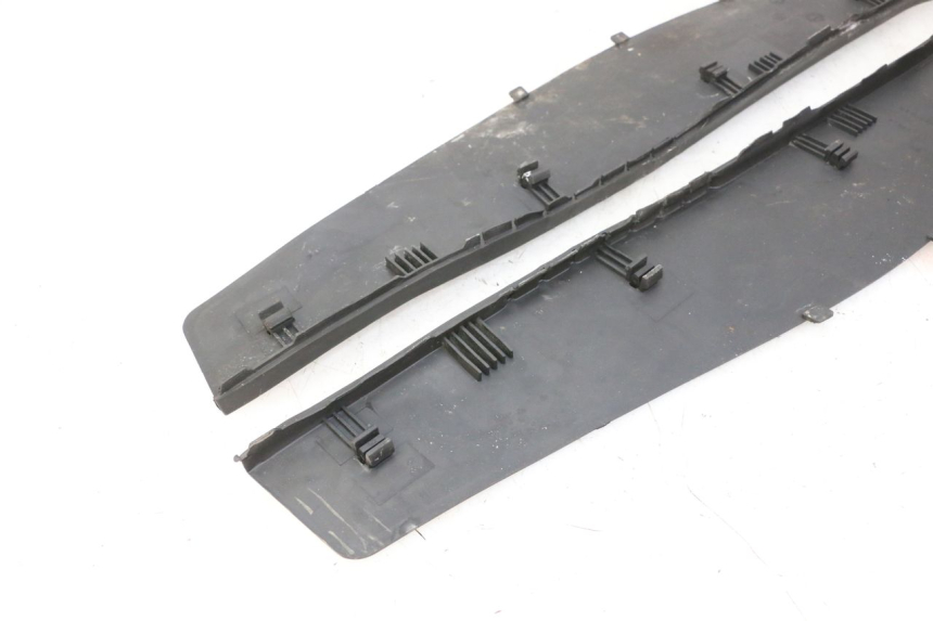 photo de TAPIS MARCHE PIED PIAGGIO X9 EVOLUTION 125 (2003 - 2007) - Vue d’ensemble