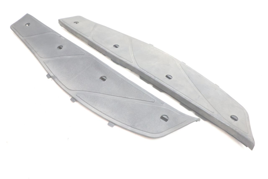 photo de TAPIS MARCHE PIED PIAGGIO X9 EVOLUTION 125 (2003 - 2007) - Vue principale
