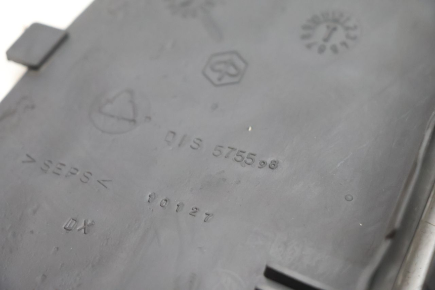 photo de TAPIS MARCHE PIED PIAGGIO X9 EVOLUTION 125 (2003 - 2007) - Pièce contrôlée