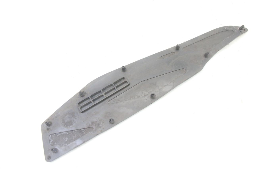 photo de TAPIS MARCHE PIED YAMAHA YP X-MAX XMAX 400 (2014 - 2017) - Autre angle de vue