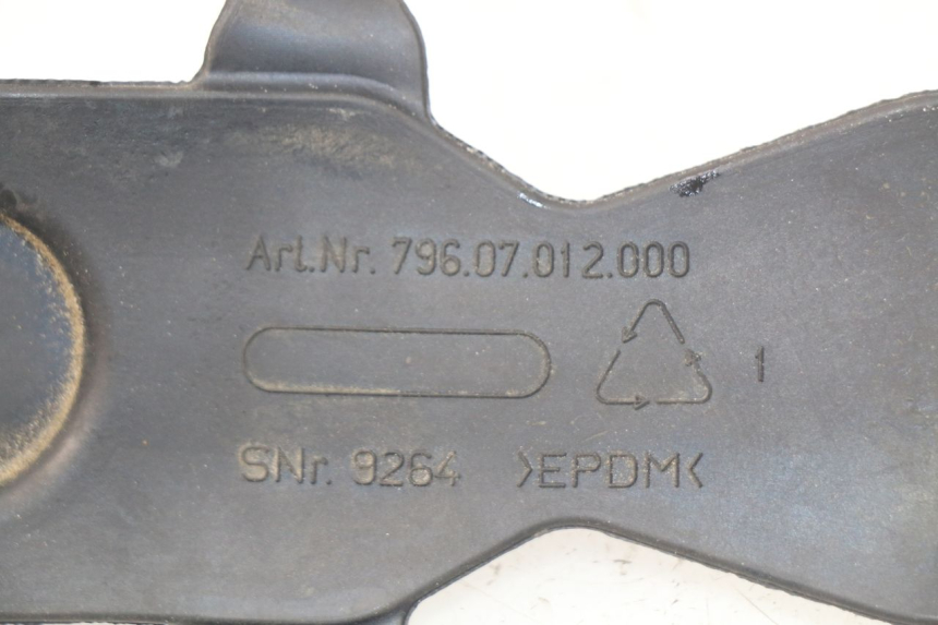 photo de TAPIS DE RESERVOIR HUSQVARNA FC 350 (2019 - 2022) - Détail de la pièce