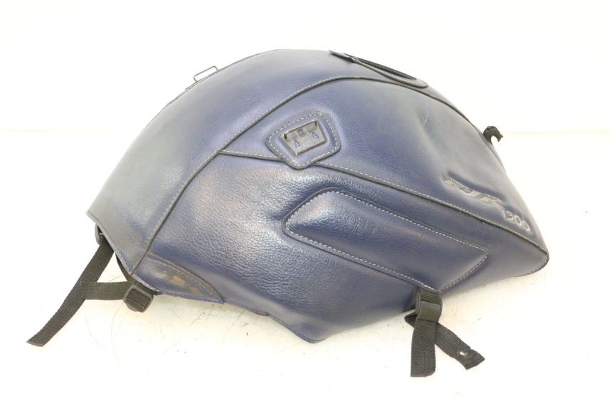 photo de TAPIS DE RESERVOIR YAMAHA FJR 1300 (2001 - 2005) - Gros plan technique