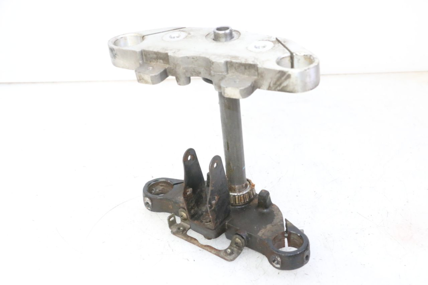 photo de TE FOURCHE HYOSUNG GV AQUILA 125 (2000 - 2009) - Vue d’ensemble