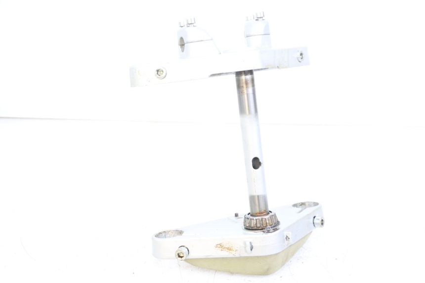 photo de TE FOURCHE APRILIA CLASSIC 125 (1995 - 2001) - Autre angle de vue