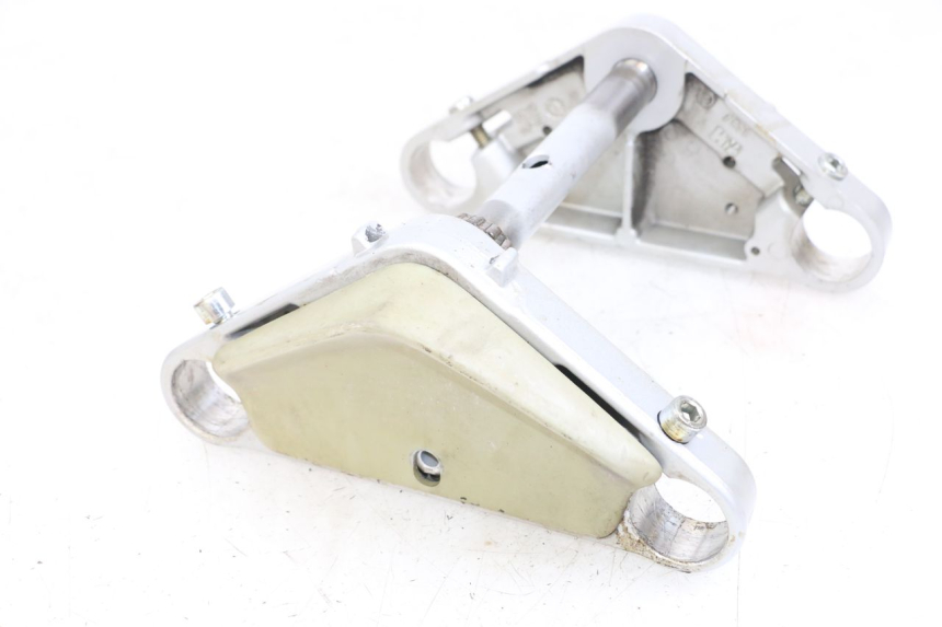 photo de TE FOURCHE APRILIA CLASSIC 125 (1995 - 2001) - Points de fixation