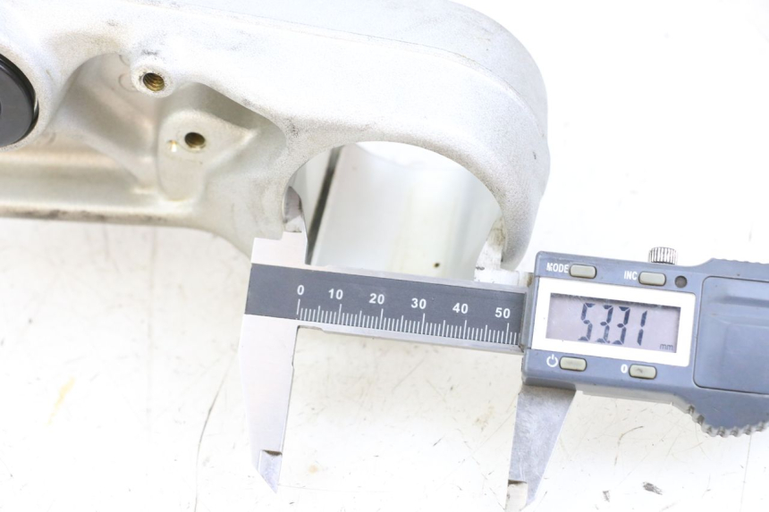 photo de TE FOURCHE HUSQVARNA SVARTPILEN 401 (2018 - 2023) - Détail de la pièce