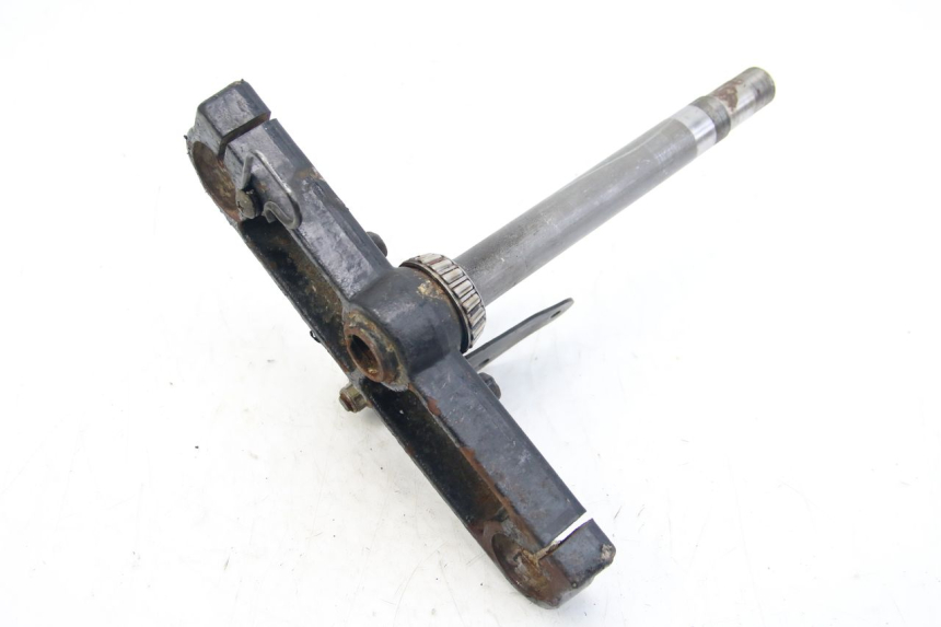 photo de TE FOURCHE INFERIEUR HYOSUNG RT KARION 125 (2003 - 2007) - Détail de la pièce