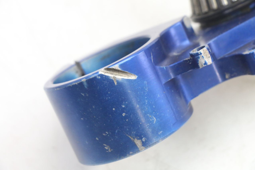 photo de TE FOURCHE INFERIEUR YAMAHA YZ 125 (2006 - 2016) - Gros plan technique