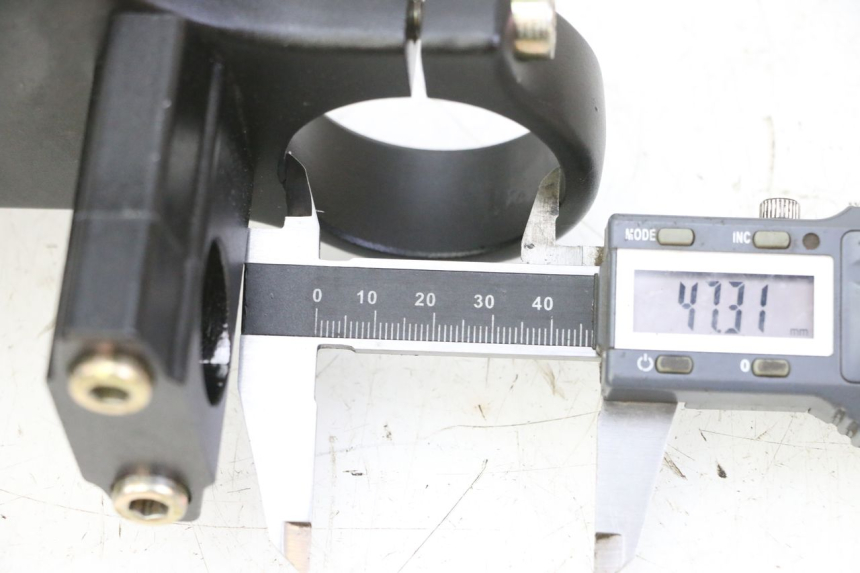 photo de FOURCHE APOLLO RFZ 125 - Autre angle de vue