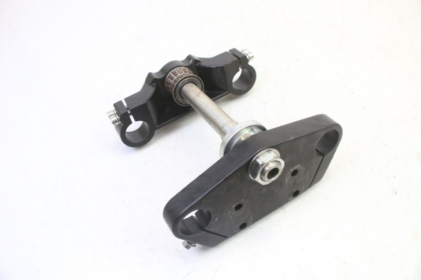 photo de FOURCHE APOLLO RFZ 125 - Gros plan technique