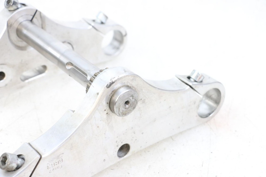 photo de TE FOURCHE HARLEY DAVIDSON SPORTSTER XL CUSTOM 1200 (2003 - 2004) - Détails caractéristiques