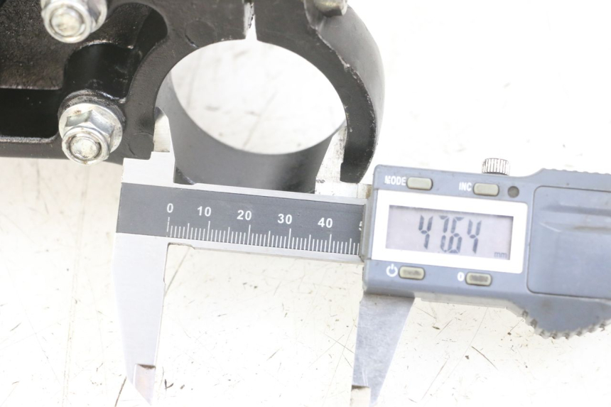 photo de TE FOURCHE SUPERIEUR APOLLO RFZ 125 - Zoom état d’usage