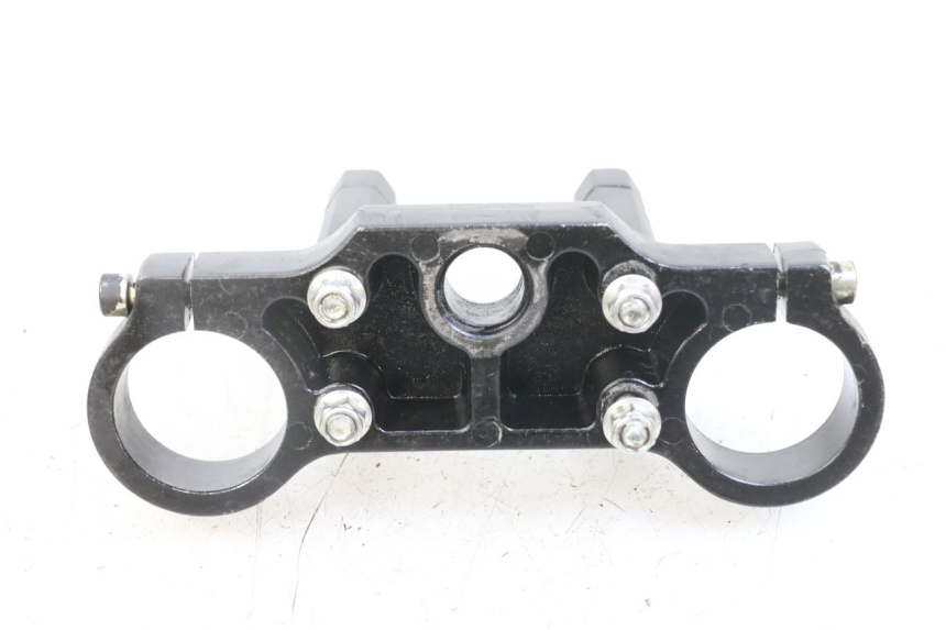 photo de TE FOURCHE SUPERIEUR APOLLO RFZ 125 - Gros plan technique