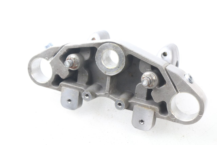 photo de TE FOURCHE SUPERIEUR HYOSUNG AQUILA GV 125 (2009 - 2016) - Autre angle de vue