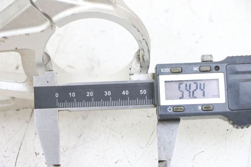 photo de TE FOURCHE SUPERIEUR BMW S RR ABS S1000RR 1000 (2015 - 2018) - Détail de la pièce