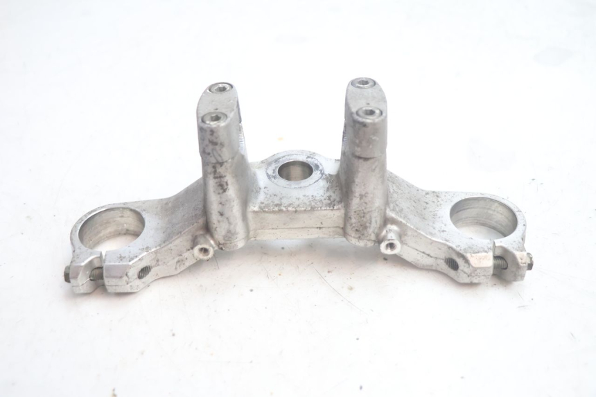 photo de TE FOURCHE SUPERIEUR SUZUKI BURGMAN EXECUTIVE ABS 650 (2006 - 2012) - Points de fixation