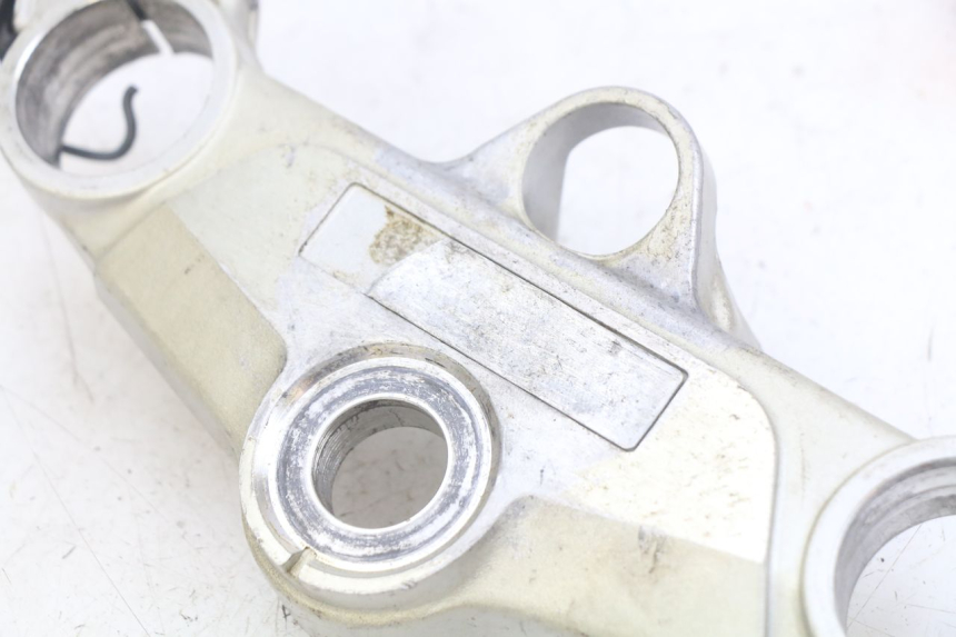 photo de Té FOURCHE SUPERIEUR HONDA CBR F SC25 1000 (1989 - 1992) - Points de fixation