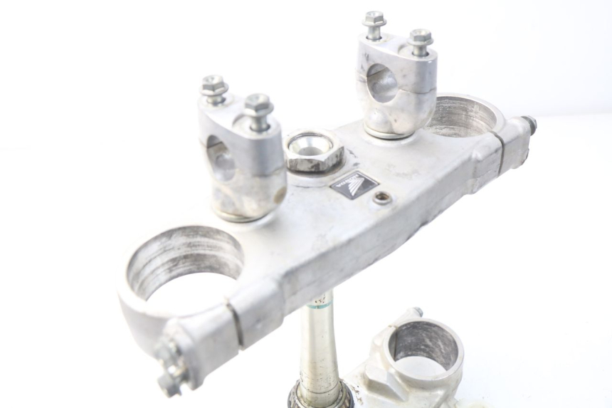 photo de TE FOURCHE SUPERIEUR HONDA CRF CR-F 450 (2005 - 2008) - Gros plan technique