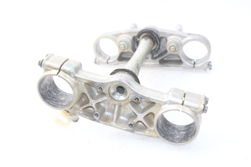 photo de TE FOURCHE SUPERIEUR HONDA CRF CR-F 450 (2005 - 2008) - Points de fixation