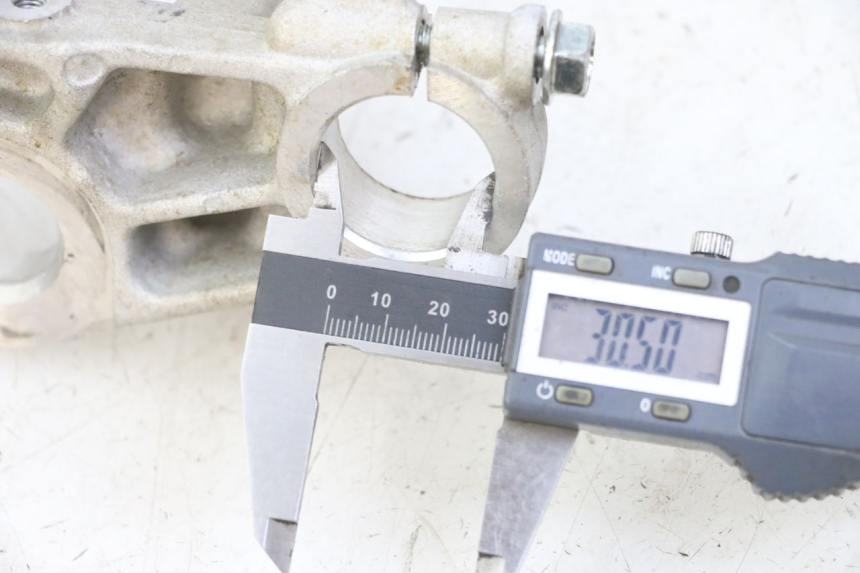 photo de TE FOURCHE SUPERIEUR HONDA CRF-F CRF F 110 (2019 - 2022) - Zoom état d’usage