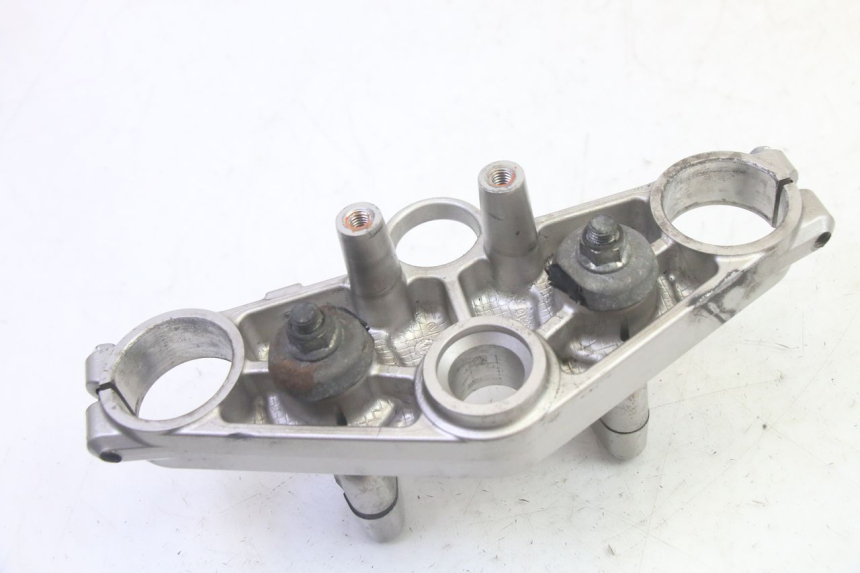 photo de TE FOURCHE SUPERIEUR SUZUKI DL V STROM 1000 (2002 - 2007) - Points de fixation