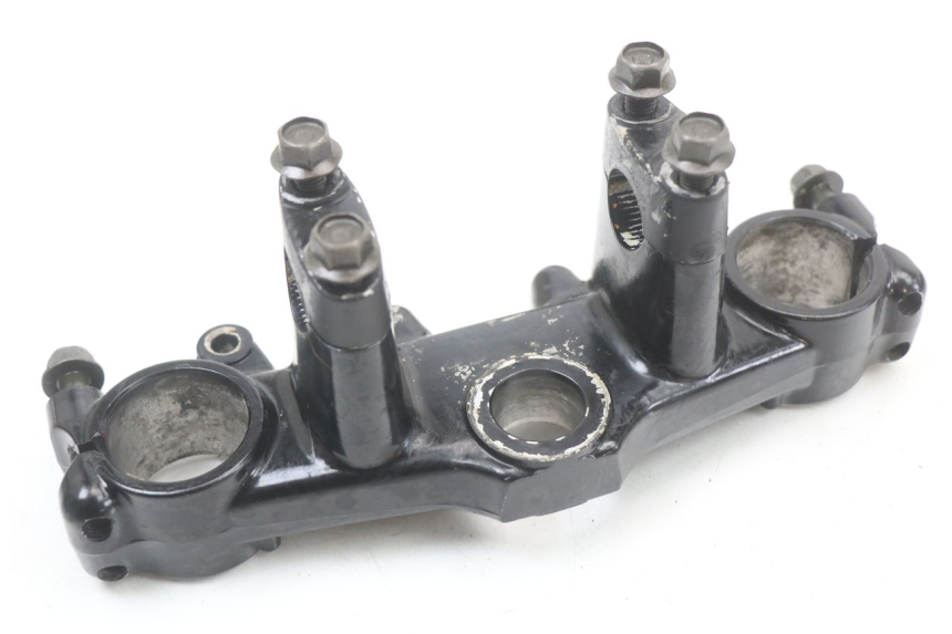 photo de Upper triple clamp YAMAHA DTLC 125 (1982 - 1987) - Détail de la pièce
