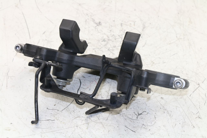 photo de TE FOURCHE SUPERIEUR KAWASAKI ER-6 ER6 F 650 (2009 - 2011) - Vue d’ensemble