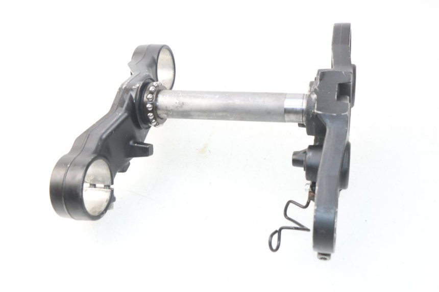 photo de TE FOURCHE SUPERIEUR YAMAHA FZ8 800 (2010 - 2016) - Points de fixation