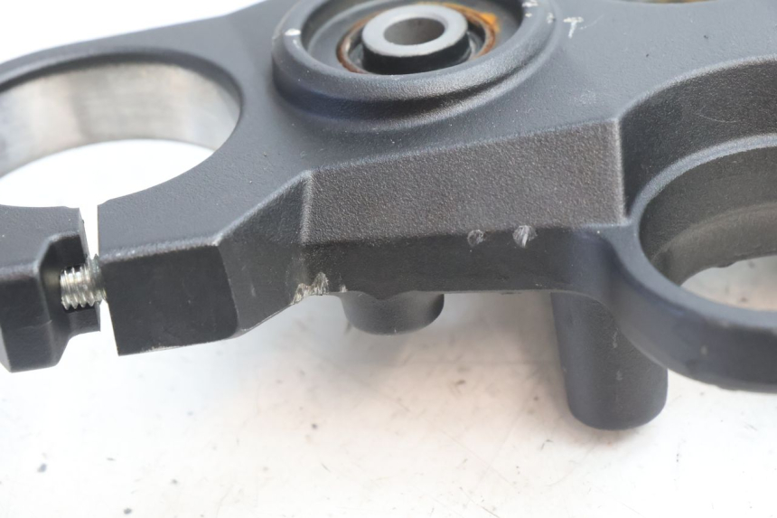 photo de TE FOURCHE SUPERIEUR YAMAHA FZ8 800 (2010 - 2016) - Vue produit