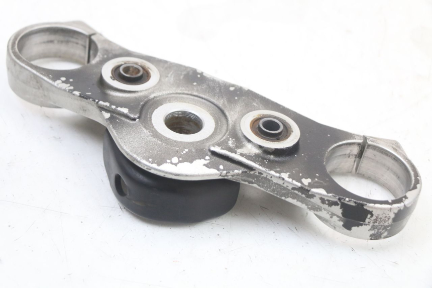 photo de TE FOURCHE SUPERIEUR SUZUKI GSR 750 (2011 - 2017) - Gros plan technique