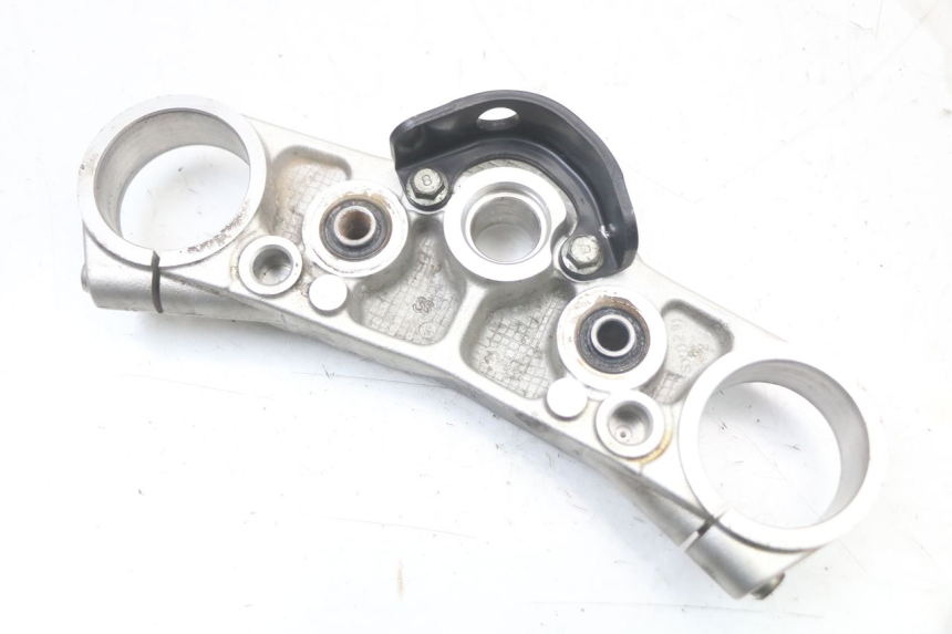 photo de TE FOURCHE SUPERIEUR SUZUKI GSR 750 (2011 - 2017) - Points de fixation