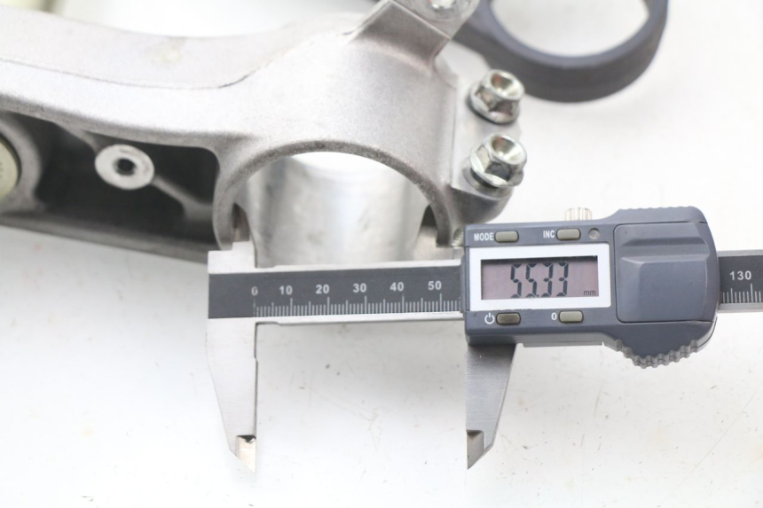 photo de TE FOURCHE SUPERIEUR SUZUKI GSX-R GSXR K16 1000 (2012 - 2016) - Vue d’ensemble