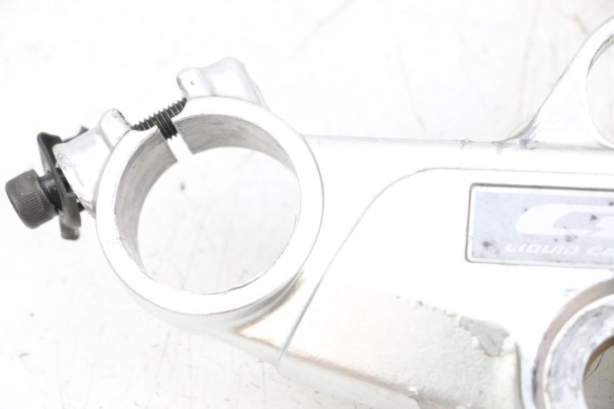 photo de TE FOURCHE SUPERIEUR HONDA CBR F 1000 (1993 - 1996) - État de surface