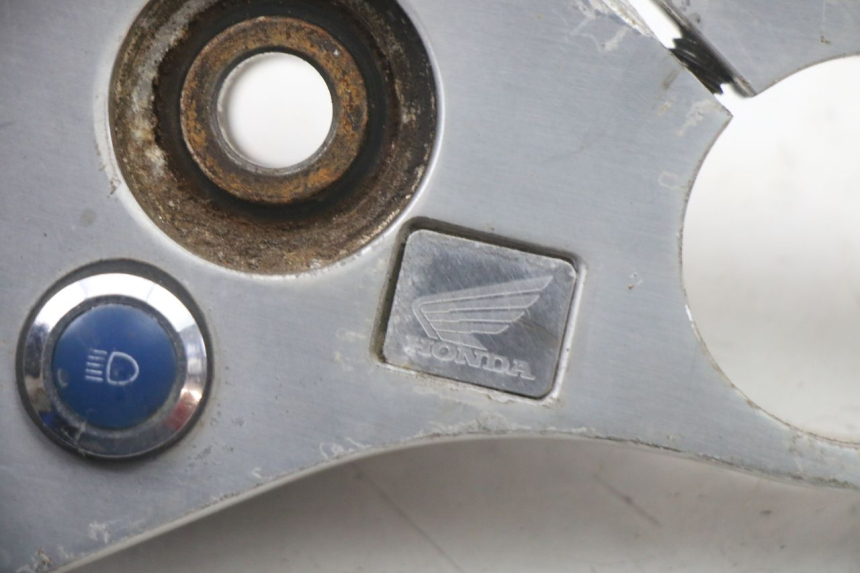 photo de TE FOURCHE SUPERIEUR HONDA VT C2 SHADOW 750 (1997 - 2001) - Détail de la pièce