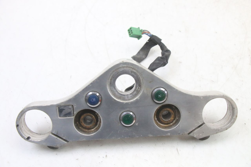 photo de TE FOURCHE SUPERIEUR HONDA VT C2 SHADOW 750 (1997 - 2001) - Autre angle de vue