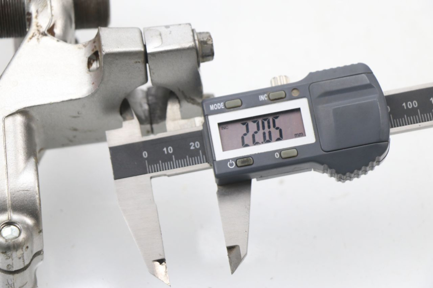 photo de TE FOURCHE SUPERIEUR KAWASAKI KX 65 (2000 - 2019) - Détail de la pièce