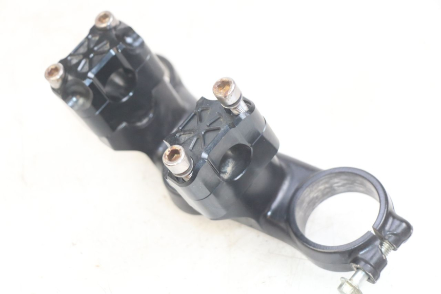 photo de Té FOURCHE SUPERIEUR KAWASAKI KX 85 (2001 - 2013) - Points de fixation