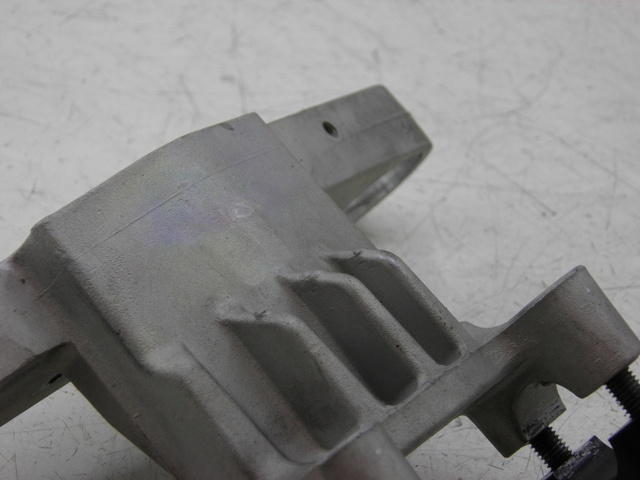 photo de TE FOURCHE SUPERIEUR KYMCO XCITING RI ABS 500 (2010) - Gros plan technique