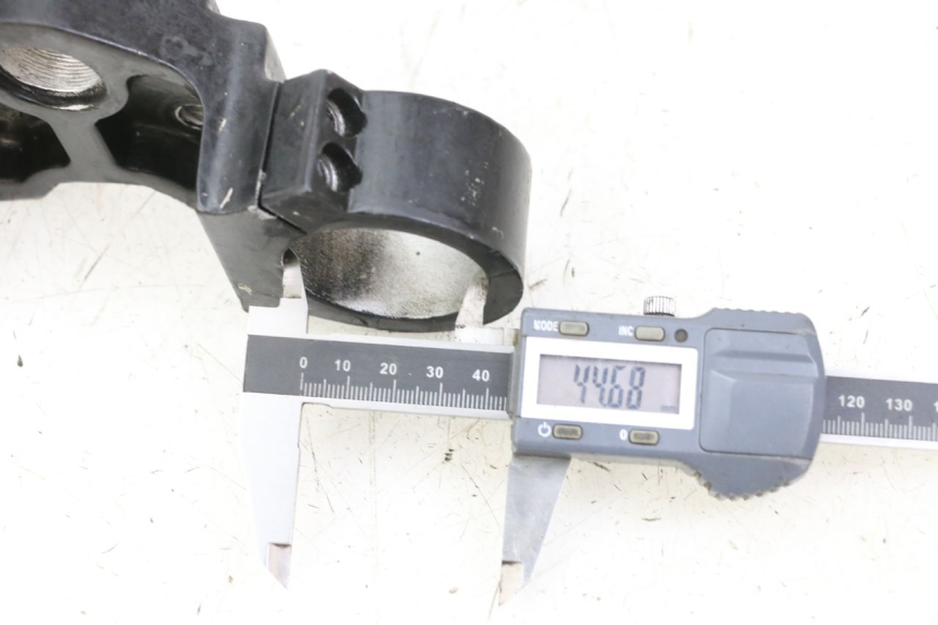 photo de Té FOURCHE SUPERIEUR LONCIN DIRT BIKE 125 - Détail de la pièce