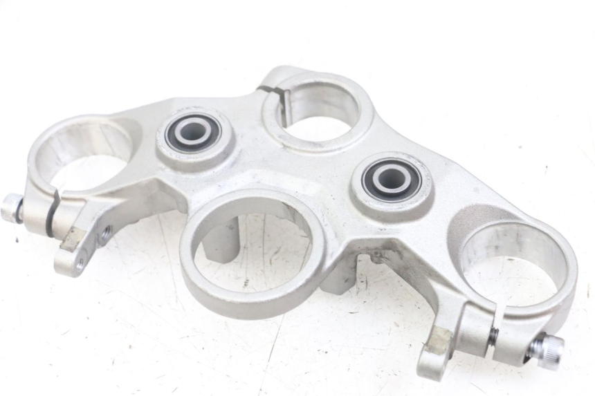 photo de Té FOURCHE SUPERIEUR YAMAHA MT-07 MT07 ABS 700 (2014 - 2017) - Points de fixation