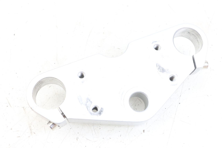 photo de TE FOURCHE SUPERIEUR ASTOR ORCAL 125 (2015 - 2017) - Gros plan technique