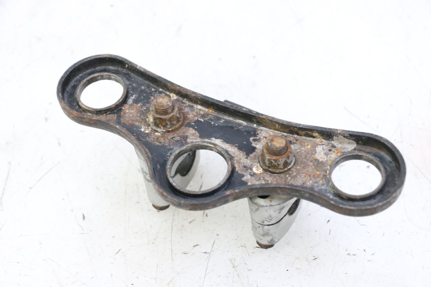 photo de TE FOURCHE SUPERIEUR YAMAHA PW 80 (1983 - 2014) - Gros plan technique