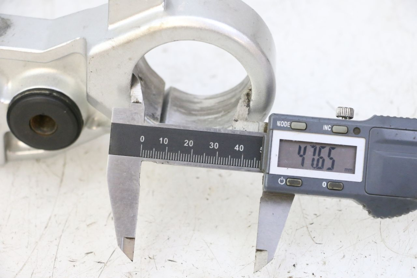 photo de TE FOURCHE SUPERIEUR MAG POWER R-STREET 50 (2016 - 2025) - Détail de la pièce